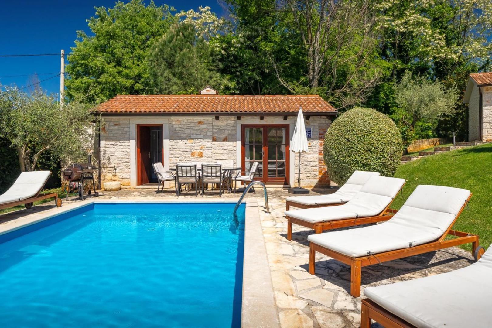 Rustic Villa Cehici With Pool In Sveti Lovrec Jehnici Buitenkant foto