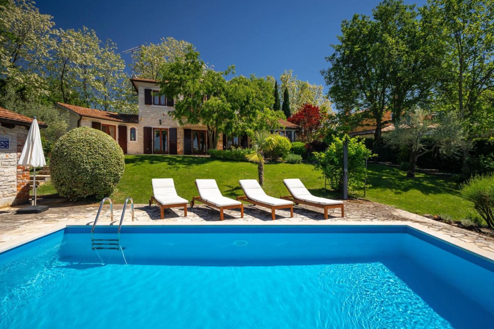 Rustic Villa Cehici With Pool In Sveti Lovrec Jehnici Buitenkant foto