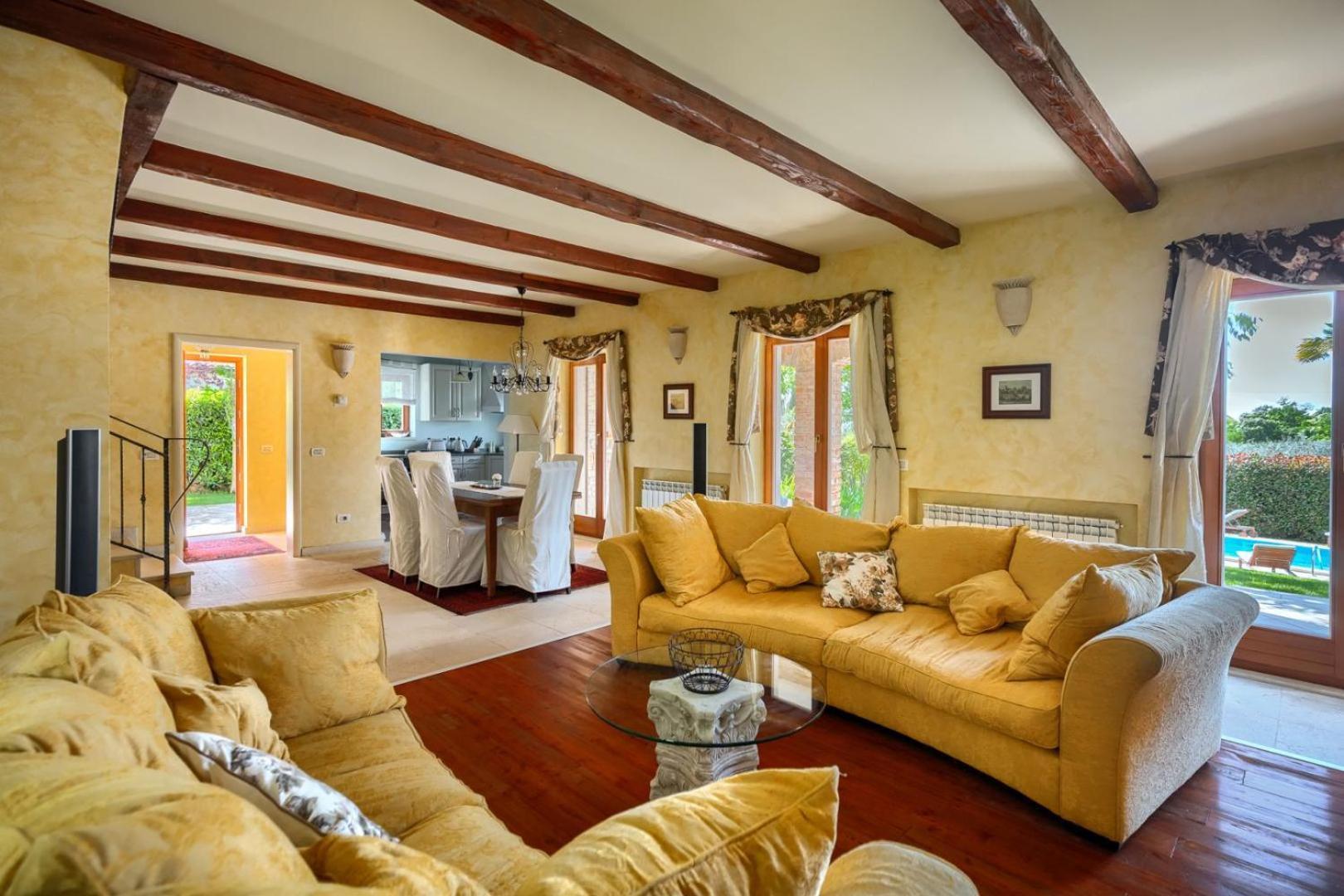 Rustic Villa Cehici With Pool In Sveti Lovrec Jehnici Buitenkant foto